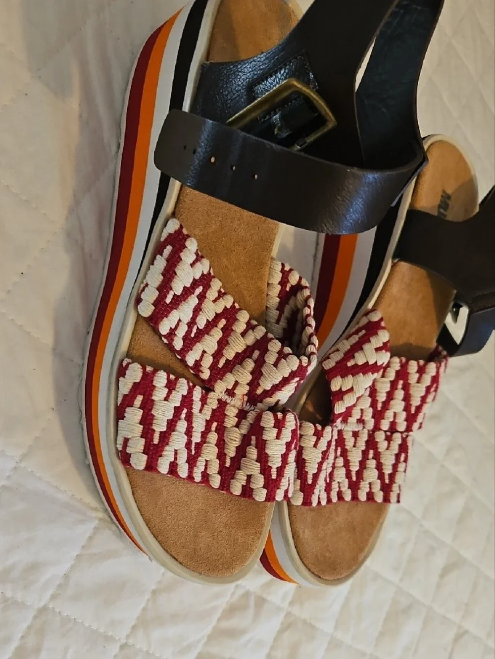 Women’s Sz 10 Platform Sandals with Red & White Woven Straps